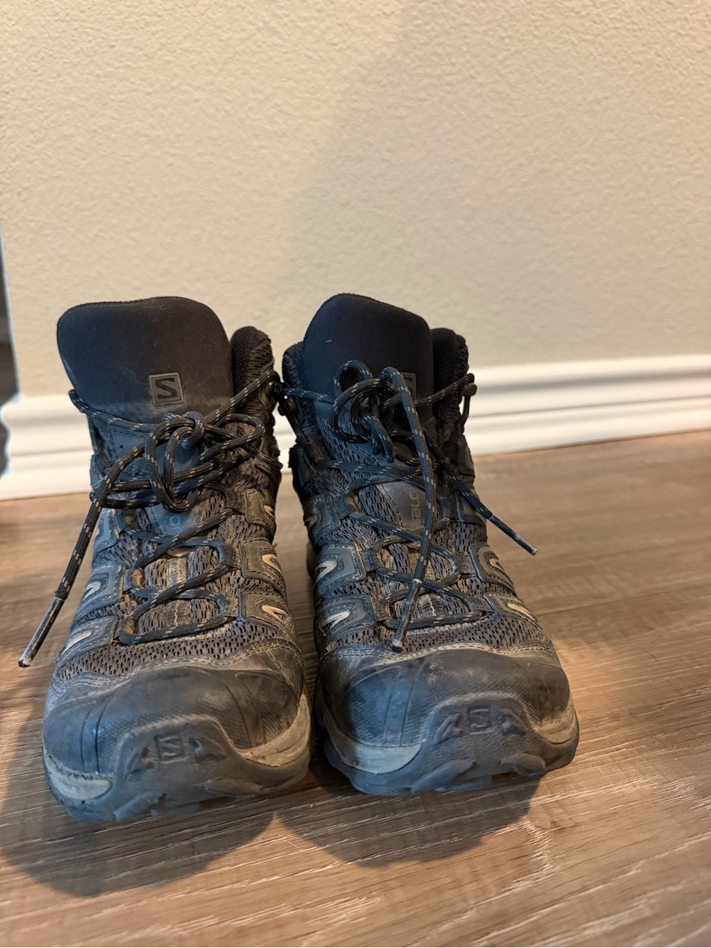 Salomon black and gray trail hiking shoes